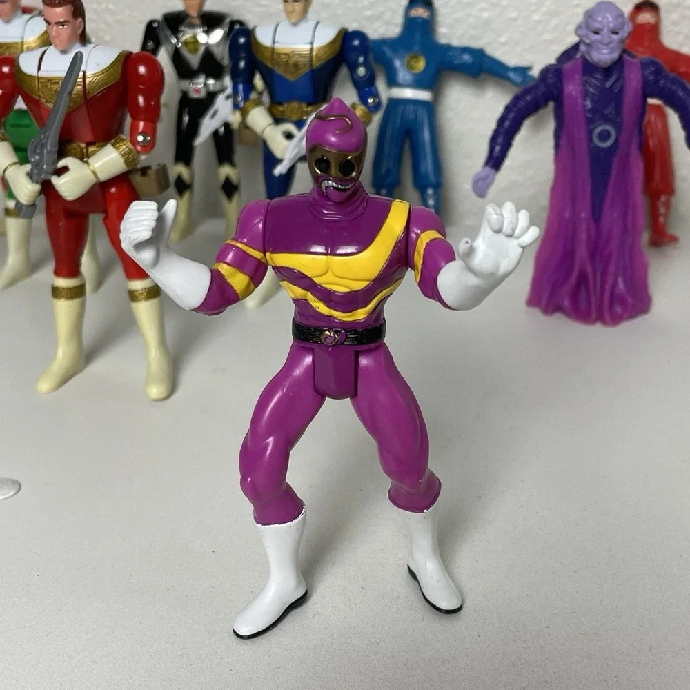 Mighty Morphin Power Rangers MMPR Action Figures Weapons Lot VINTAGE